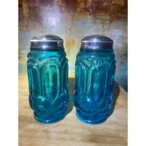 Vintage LE Smith Moon and Star Teal Blue Glass Salt and Pepper Shakers Set
